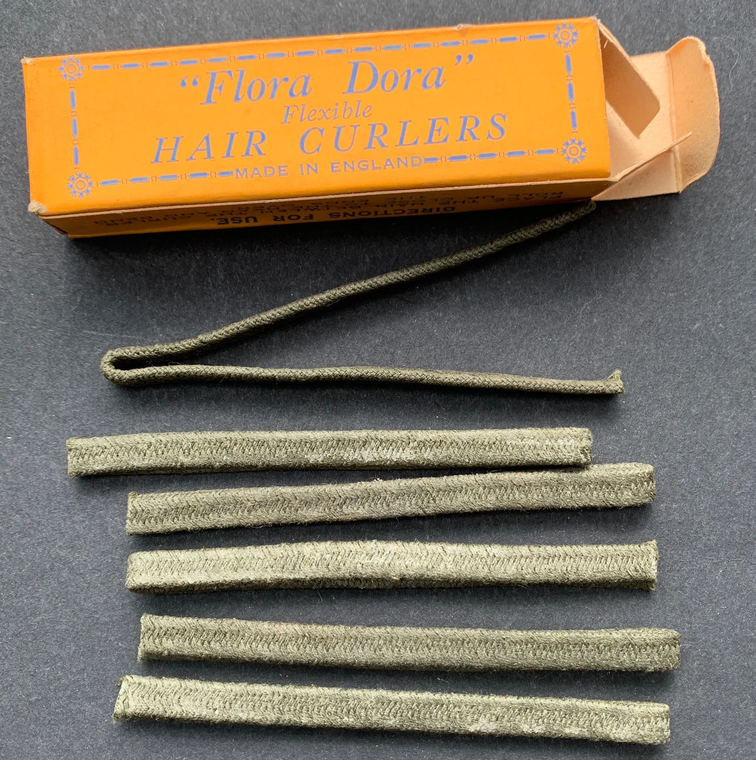 "Flora Dora" 1930s Box of  6" or 9" long FLEXIBLE fabric covered HAIR CURLERS